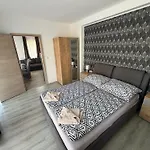 Silver Lelle Apartment *